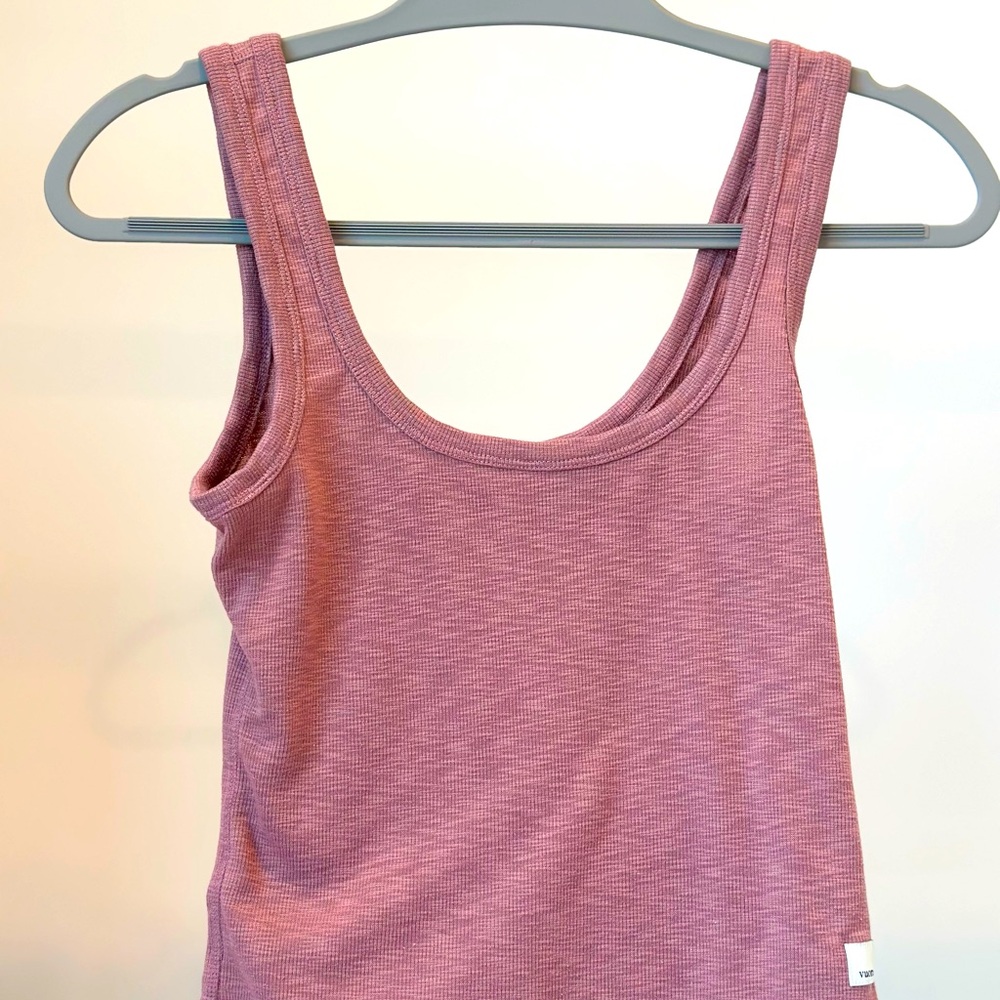 Vuori Sunrise Crop Top size Small